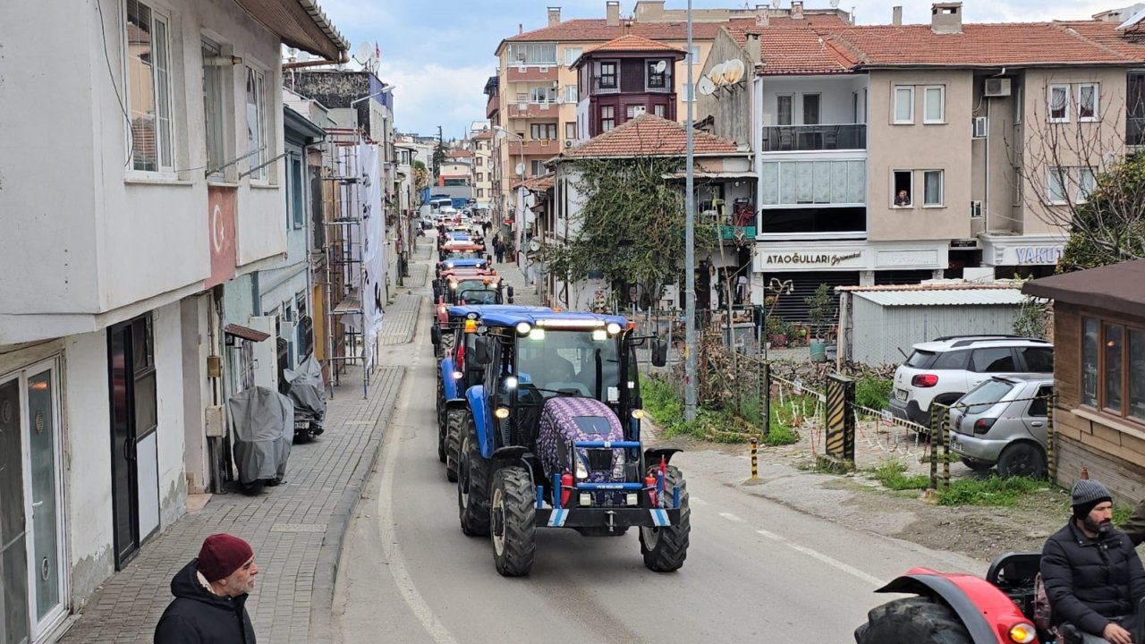 Çiftçiler, belediye arazilerinin satışa çıkarılmasını protesto etti