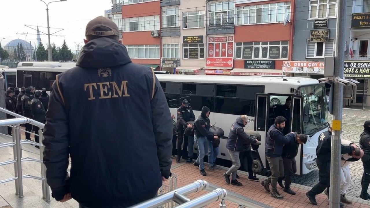 DEAŞ ve El Kaide operasyonunda 30 şüpheli adliyede