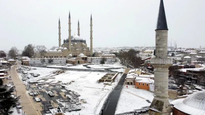 Edirne beyaza büründü