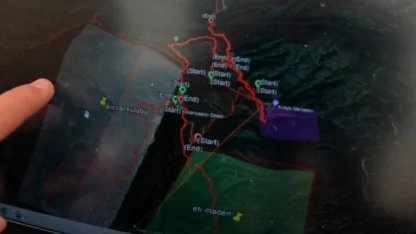 Erkek arkadaşıyla tartışıp kamptan ayrılan Elif, Google Harita üzerinden iz çizme programıyla aranıyor