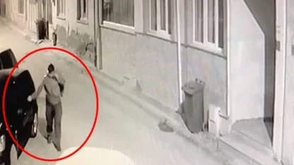 Kesici aletle 5 araca zarar verdi; olay kamerada