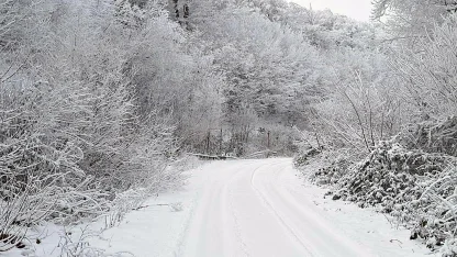 Kırklareli'nin yüksek kesimleri beyaza büründü