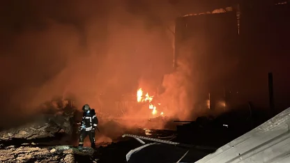 Kocaeli’de atık plastik deposunda yangın