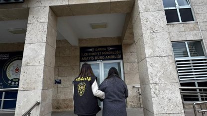 Otel odasında bıçaklı gaspa tutuklama