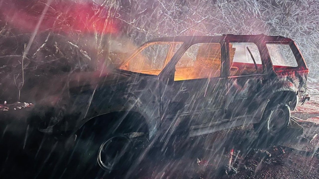 Seyir halindeyken alev alan cip yandı