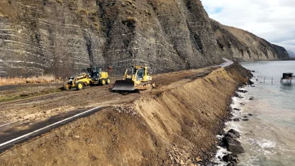 Tekirdağ’da heyelan riski nedeniyle yol trafiğe kapatıldı
