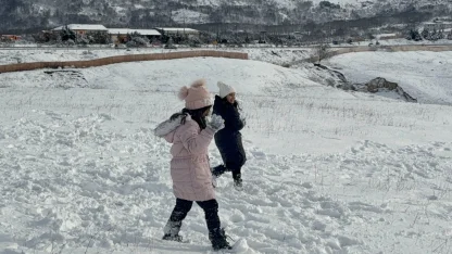Yalova'nın yüksek kesimlerine kar yağdı