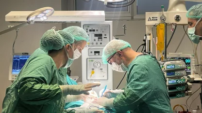 458 gramlık prematüre bebeğin kapanmayan kalp damarı ameliyatla kapatıldı