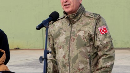 Almanya'da tatbikata katılan Mehmetçiklere duygulu karşılama / Ek fotoğraflar