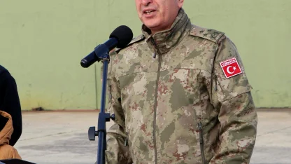 Almanya'da tatbikata katılan Mehmetçiklere duygulu karşılama / Ek fotoğraflar