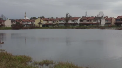 Balıkesir'de sağanak; yazlıkları ve tarım alanlarını su bastı