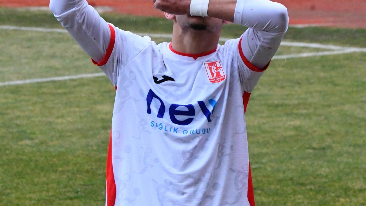 Balıkesirspor'da genç Sedat Yiğit formda