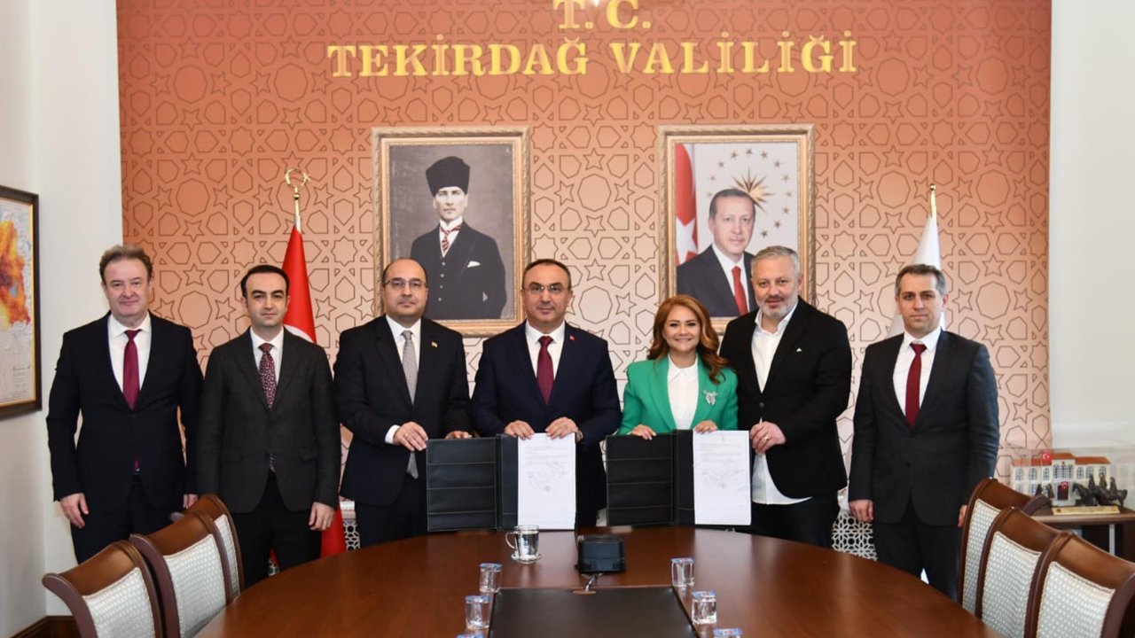 Başkan Topak, hayırsever olarak Ergene'ye Evde Sağlık Hizmetleri Birimi ile 112 Acil Sağlık Hizmetleri İstasyonu yapıyor