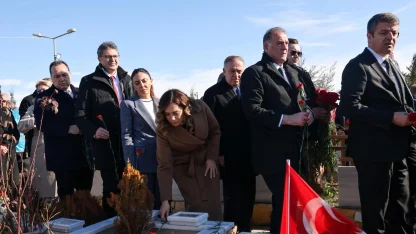 Başkan Yüceer, deprem bölgesinde: Unutmadık