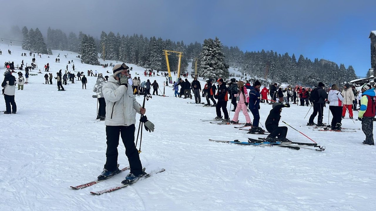 'Beyaz Cennet' Uludağ'da Sevgililer Günü yoğunluğu