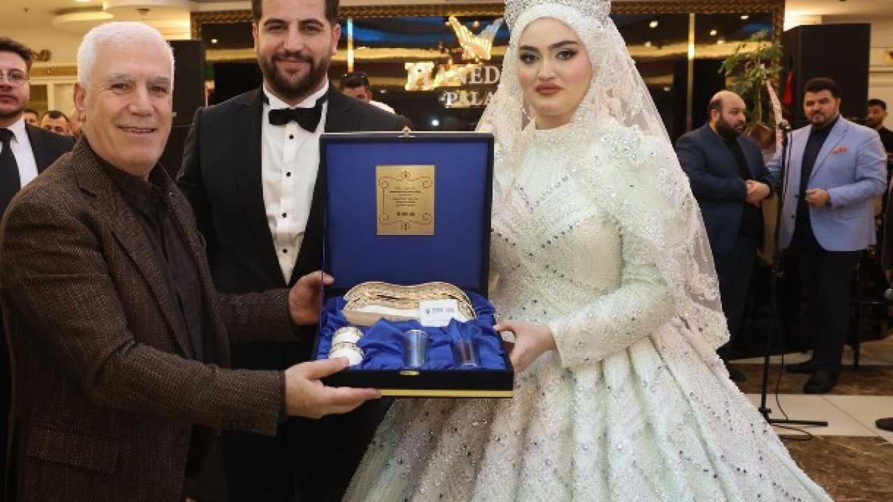 Bursa’da iş ve siyaset dünyasını buluşturan düğün