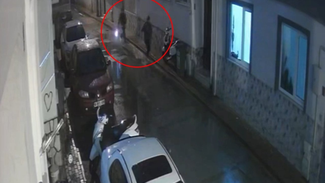 Bursa’da kurusıkı tabancayla rastgele ateş açan şüpheliler kamerada