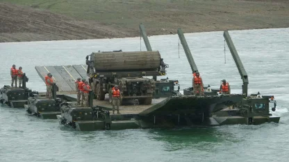 Çanakkale'de 'Durgun Sulardan Geçiş Eğitimi' gerçekleştirildi
