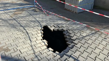 Çanakkale'de sağanak nedeniyle yol çöktü