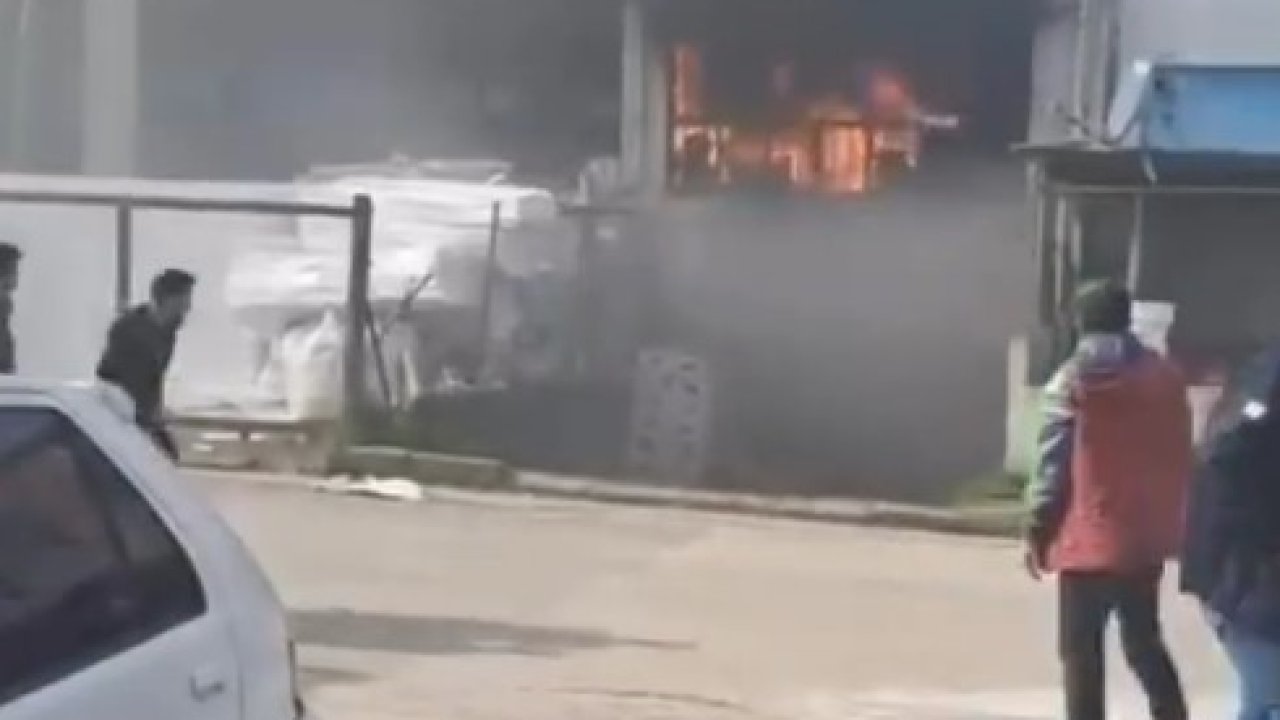 Dekoratif köpük üretimi yapılan atölyede yangın
