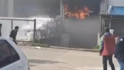 Dekoratif köpük üretimi yapılan atölyede yangın