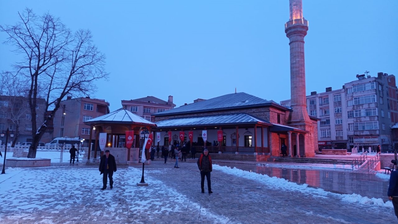 Edirne’de 5 asırlık Muradiye Camisi, Berat Kandili'nde yeniden ibadete açıldı