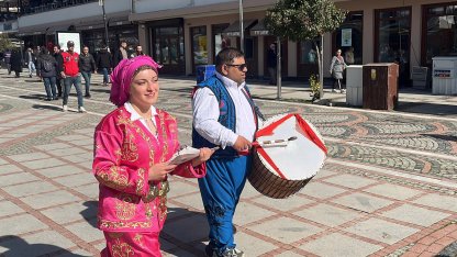 Edirne'de Ramazan Sokağı’na davul ve manili davet