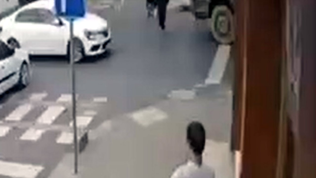 Hafriyat kamyonunun çarptığı 14 yaşındaki kız çocuğu yaralandı