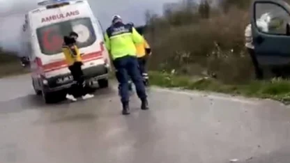 İki araç kafa kafaya çarpıştı: 1 ölü, 4 yaralı