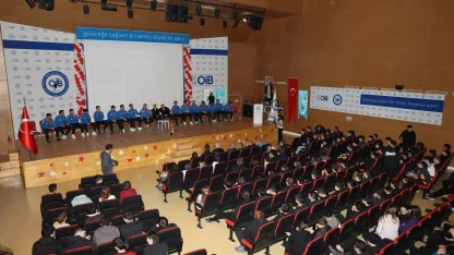 Nilüferli hentbolcular öğrencilerle buluştu