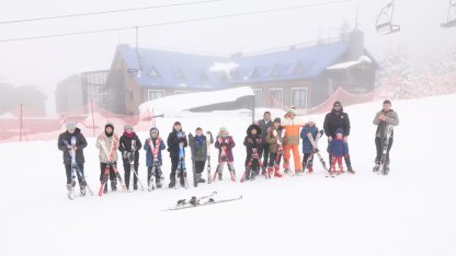 Osmangazi Belediyesi, Uludağ'ı görmeyen çocuklara kayak yapmayı öğretti