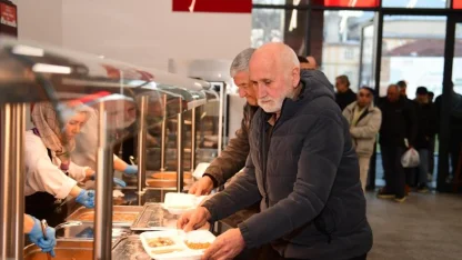 Osmangazi Belediyesi’nden ramazanda kardeşlik sofrası