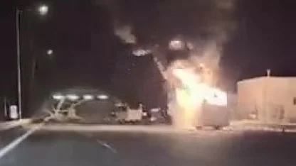 Otoyolda yolcu otobüsü alev aldı