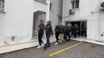 Sakarya merkezli 12 ilde çocuk müstehcenliği operasyonu: 13 tutuklama