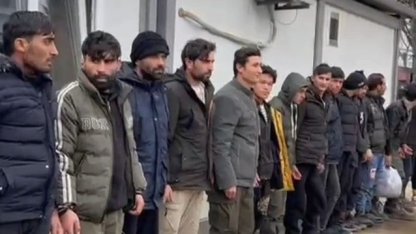 Sakarya'da 20 kaçak göçmen yakalandı: 2 tutuklama