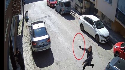 Savcı, diş hekimi eşini çocuklarının yanında öldürüp boşanma davası hakimini suçlayan sanık için ağırlaştırılmış müebbet istedi