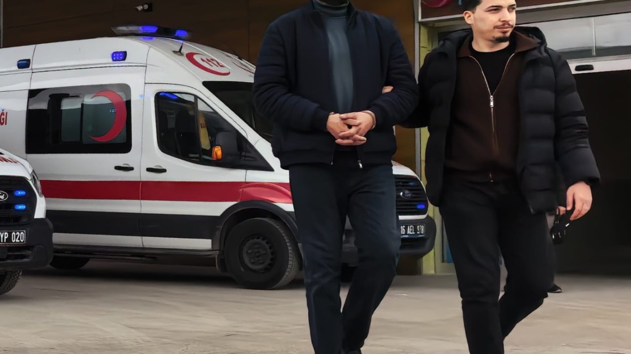 Takiple durdurulan otomobilde bonzai ele geçirildi, sürücü tutuklandı