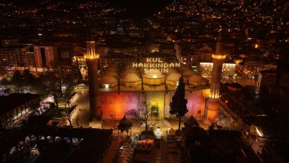 Tarihi Ulu Cami'nin 'Kul hakkından sakın' yazılı mahyası yakıldı / Ek fotoğraflar