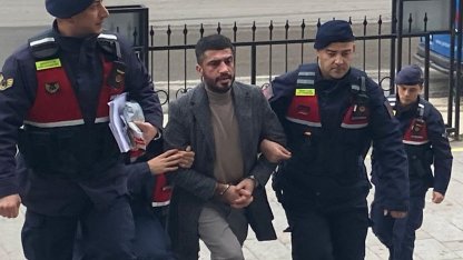 Tartıştığı arkadaşını 7 bıçak darbesiyle öldüren şüpheli tutuklandı