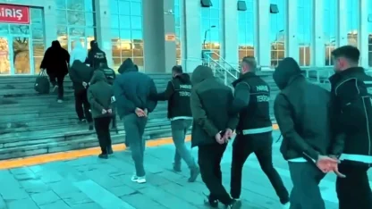 Tekirdağ’da 9 adrese uyuşturucu operasyonunda 5 tutuklama