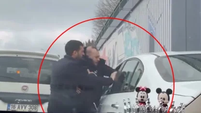 Trafikte otomobilin önünü kesip, saldırı amaçlı araçtan inen sürücüye 180 bin TL ceza