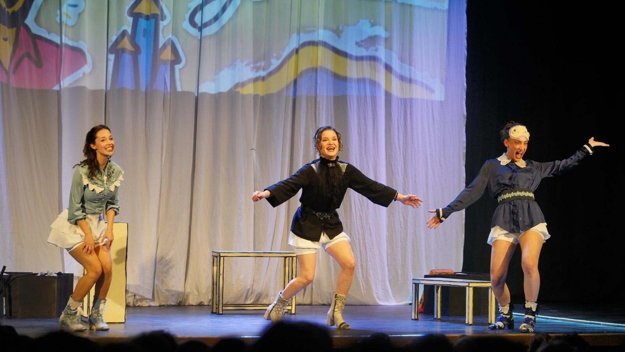 Ayvalık'ta Kadın Oyunları Festivali yoğun katılımla tamamlandı