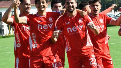Balıkesirspor Play-Off'a döndü