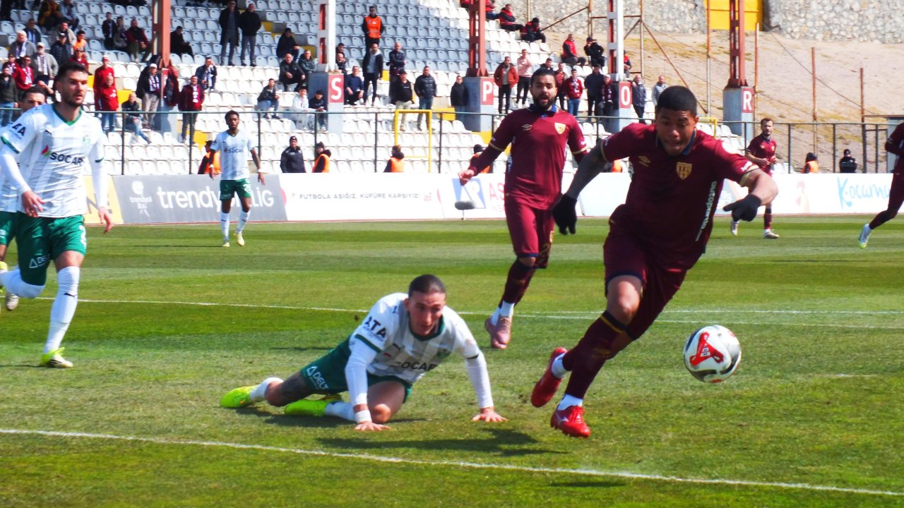 Bandırma Spor - Alagöz Holding Iğdır FK: 0-0