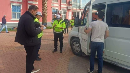 Burhaniye de okul servisleri denetlendi