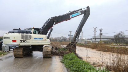 Bursa Büyükşehir Belediyesi ekipleri olumsuz hava koşullarına karşı seferber oldu