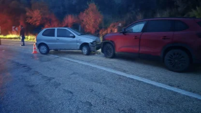 Bursa'da 2 otomobil kafa kafaya çarpıştı: 1 yaralı