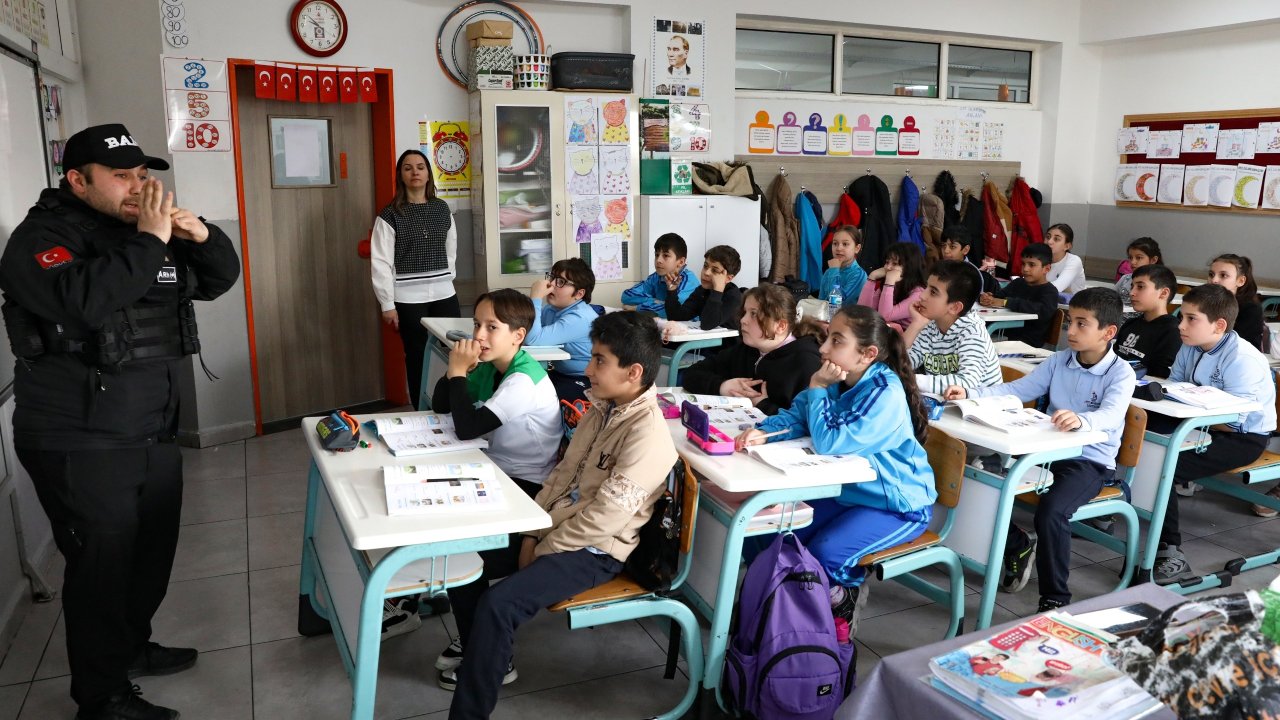 Bursa’da ilkokul öğrencilerine afet bilinci eğitimi