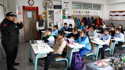 Bursa’da ilkokul öğrencilerine afet bilinci eğitimi