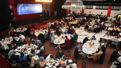 Bursa'da koruyucu aile ve çocuklar için iftar programı düzenledi